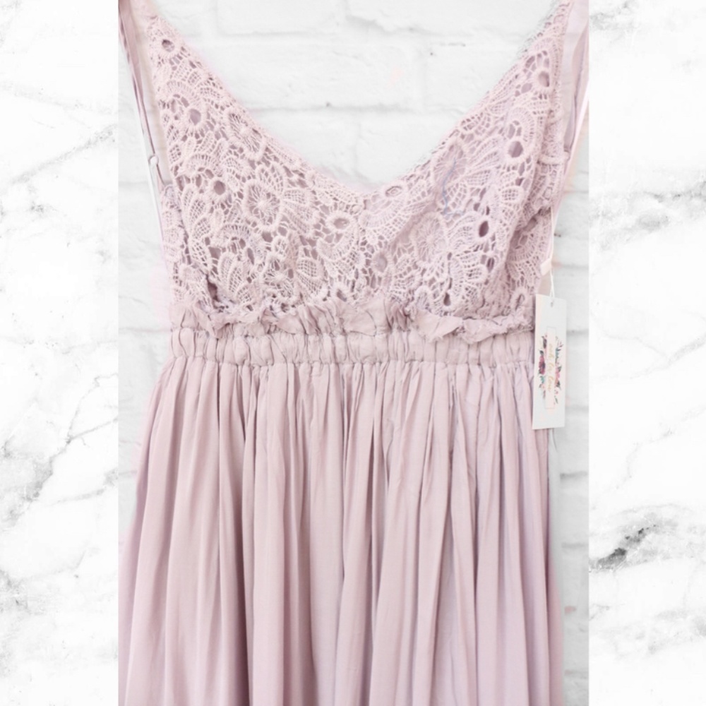 'Pure Romance' Maxi Dress - Picture 7 of 8